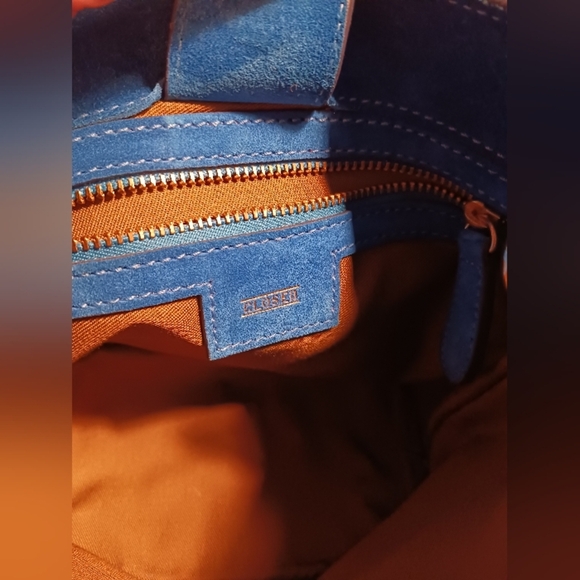 CLOSED royal blue suede crossbody bag - Picture 11 of 12